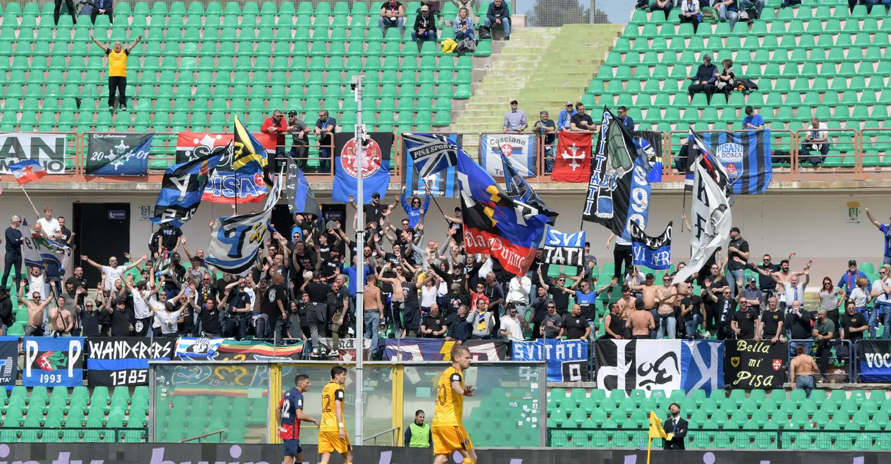 Cosenza calcio, il caso del prezzo dei biglietti per i tifosi del Pisa passato da 8 a 19 euro