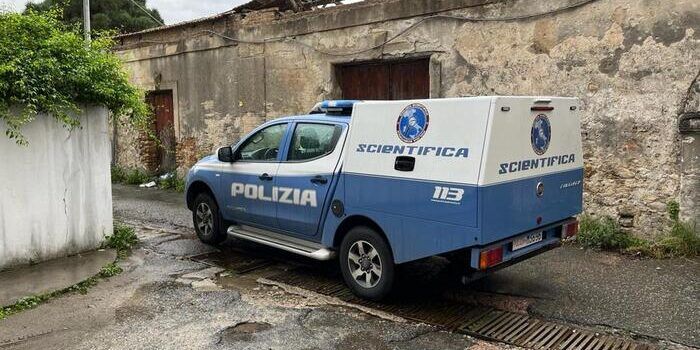 Ucciso a colpi d’arma da fuoco a Reggio, l’assassino si è costituito. È un parente della vittima