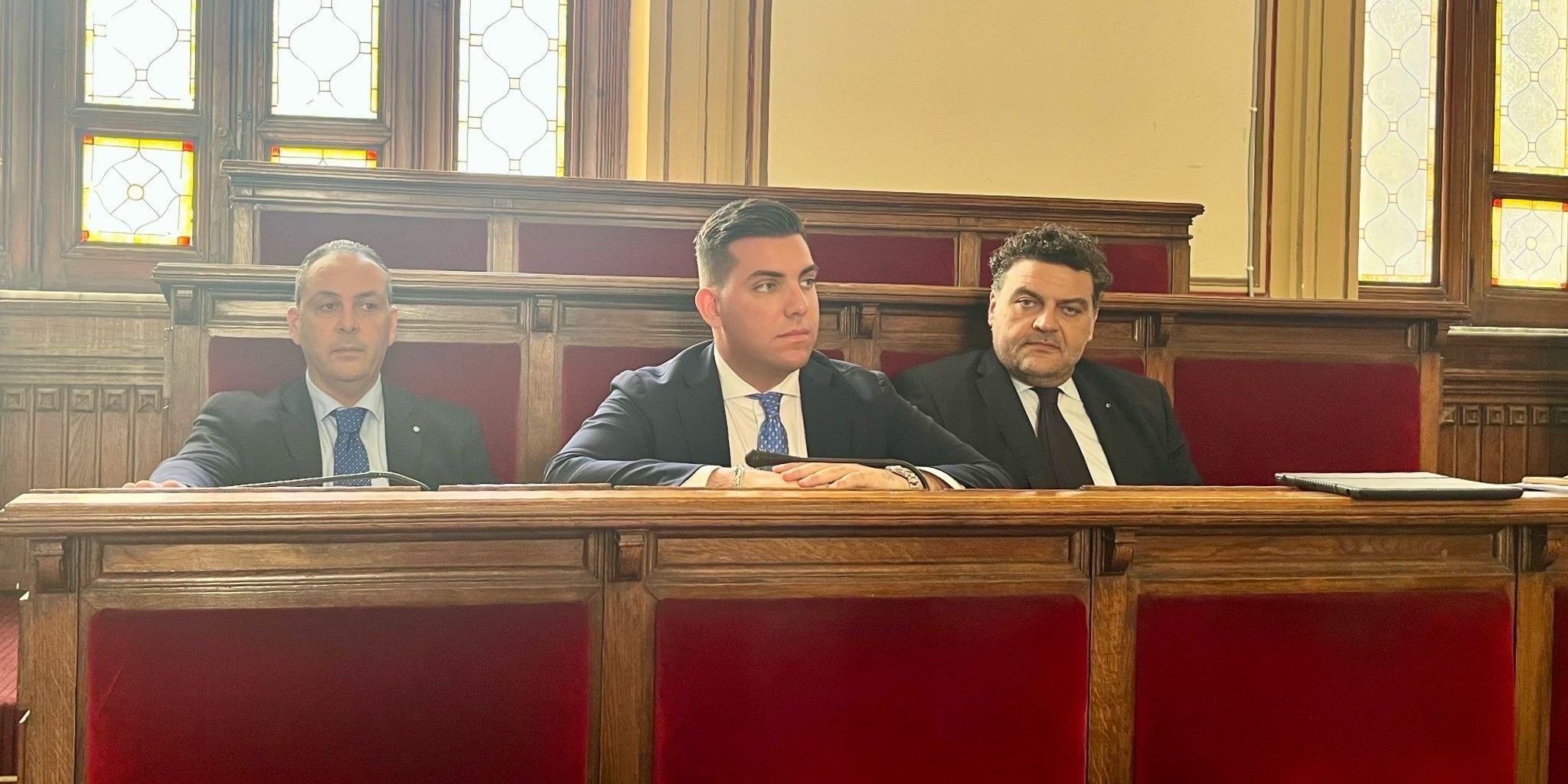 Sunsetland, il festival di Reggio Calabria diventa un caso politico