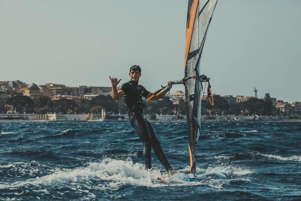 Mondiale Windsurf under 21, Francesco Scagliola è oro