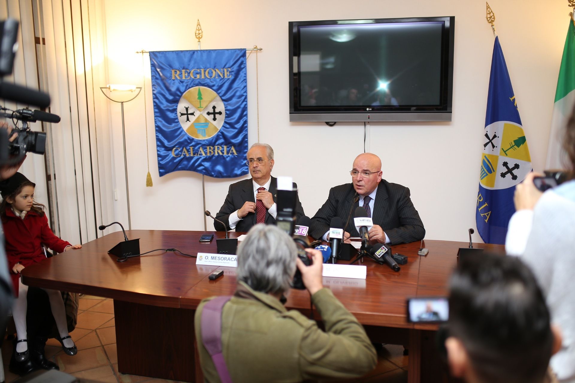 Oliverio fa chiarezza: non esiste alcun inciucio