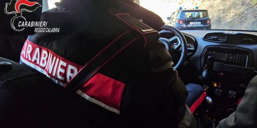 carabinieri auto