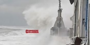 Evacuate abitazioni, treni fermi e SS 106 interrotta: il punto sul maltempo nel Reggino