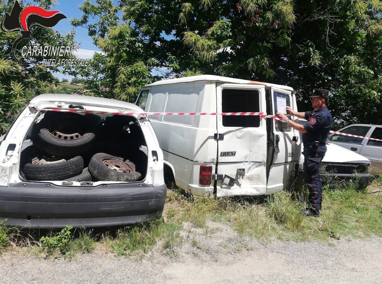Rifiuti, sequestrata discarica abusiva ad Acri