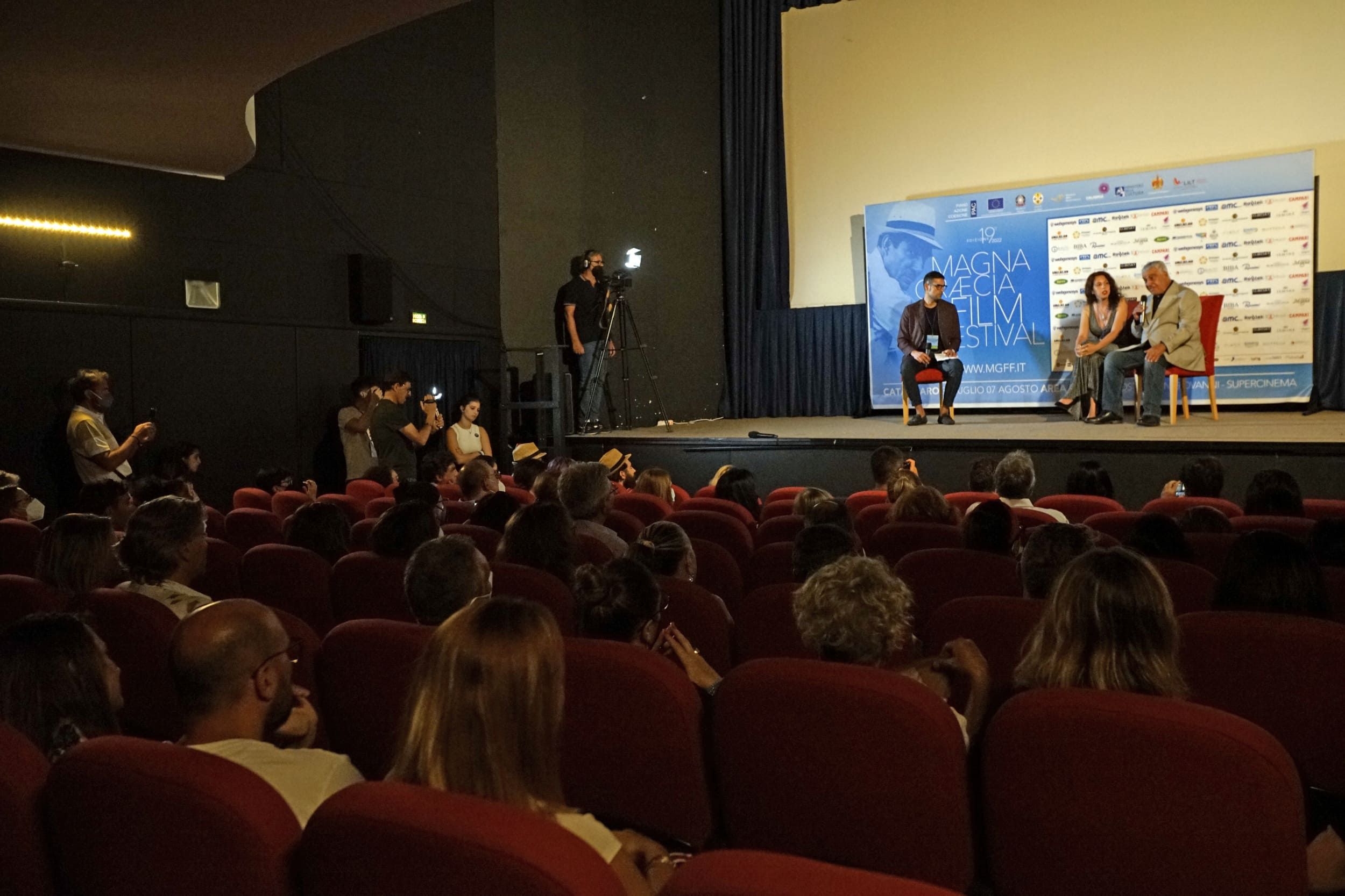 Mgff, l’entusiasmo del pubblico per il grande egittologo Zahi Hawass