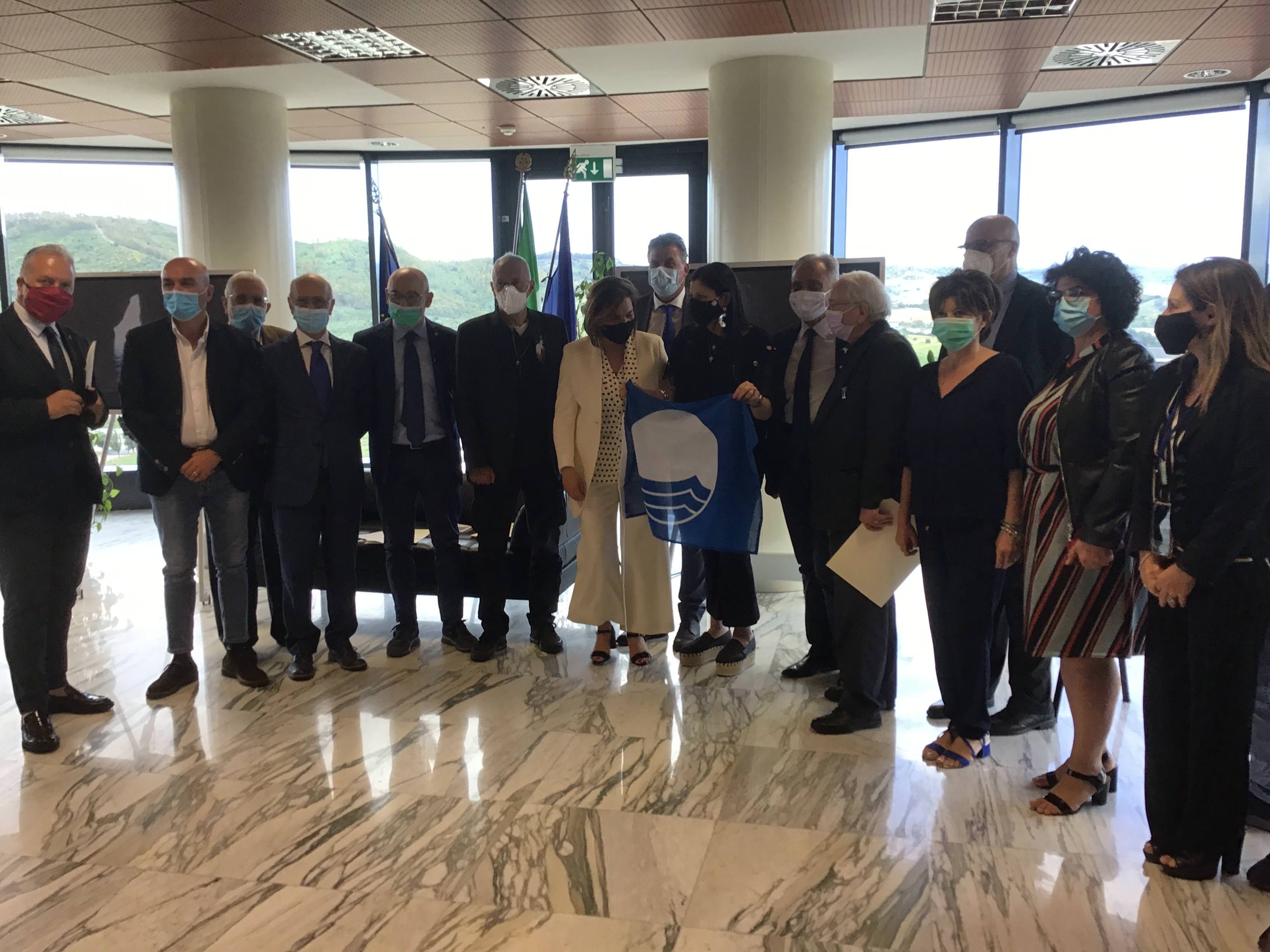 Comuni con "Bandiera blu" in arrivo 700mila euro