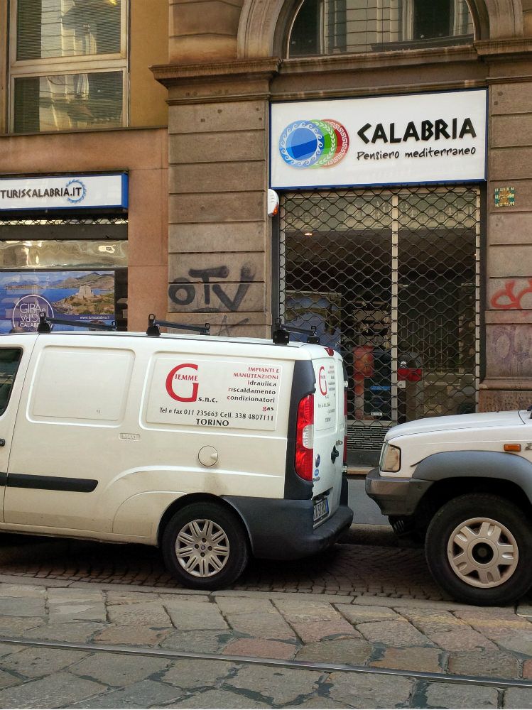 La sede milanese della Regione resta off-limits