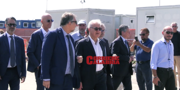 Chiusura della Tendopoli di San Ferdinando, Ciciliano: «La somma stanziata è pari a 2,37 milioni di euro» – VIDEO