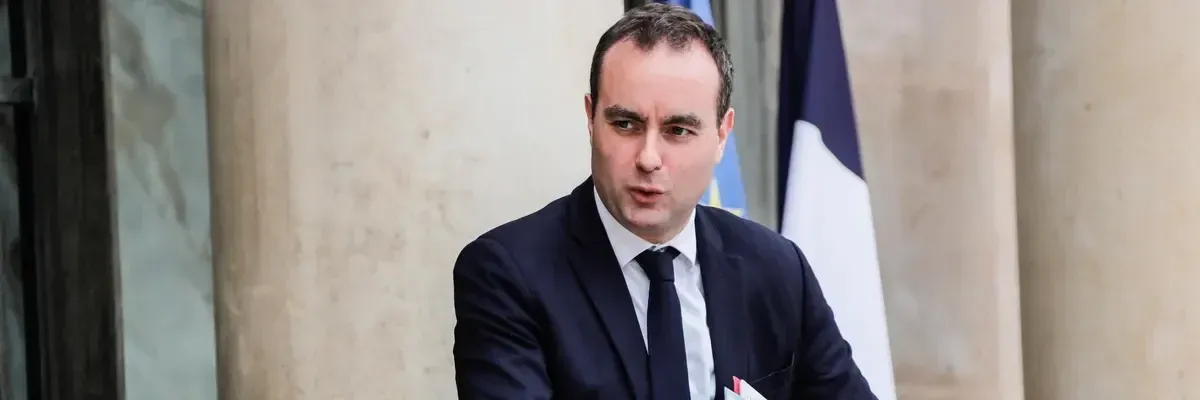 Francia nel caos, Lecornu ha rassegnato le dimissioni