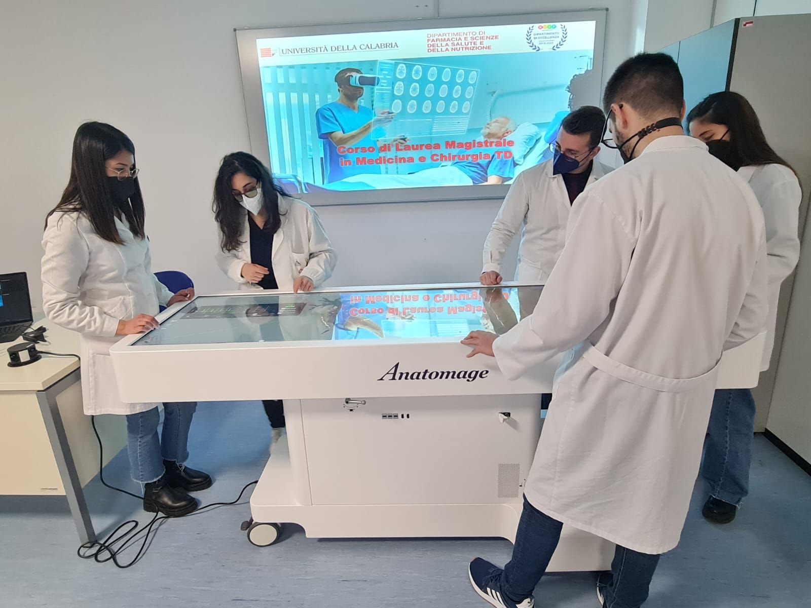 Medicina all’Unical, in 272 medici rispondono alla call. Anche dall’estero