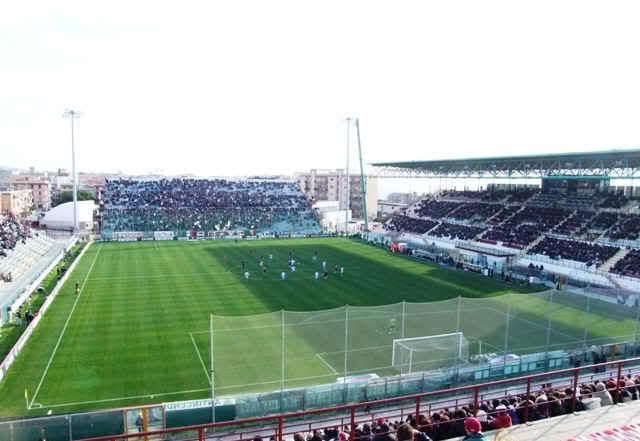 Ladri nello stadio a Reggio, derubati i giocatori del Catania