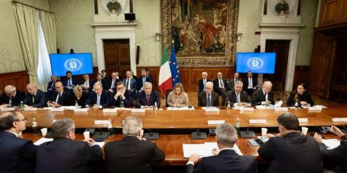 Meloni incontra i sindacati a Palazzo Chigi. Cgil e Uil confermano lo sciopero