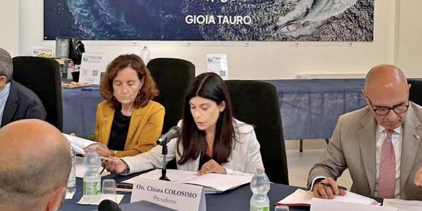 Colosimo a Gioia Tauro: «Bisogna chiudere i porti alla ‘ndrangheta»