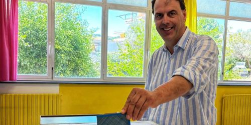 mauro d'acri vota al ballottaggio