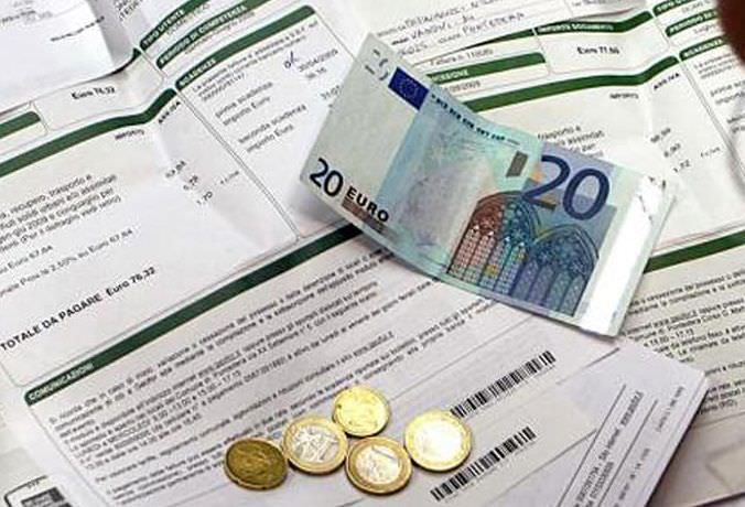 Rottamazione cartelle, Codacons: «I comuni sospendano i pignoramenti»