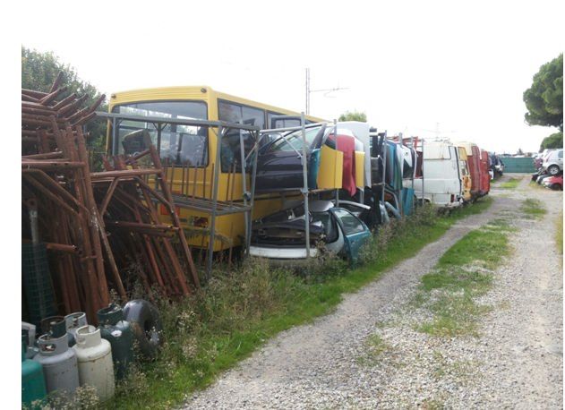 Gestione illecita di rifiuti, sequestrata area