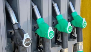 Petrolio oltre i 100 dollari, l’allarme di Confesercenti Lamezia