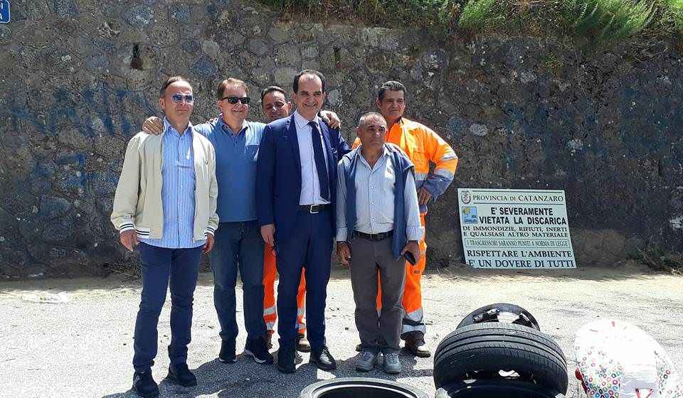 Rimosse tre discariche a Squillace, Montauro e Catanzaro