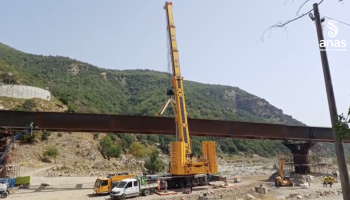 Ss 177 dir di Longobucco, completato il varo dell’impalco metallico del viadotto Ortiano II – VIDEO