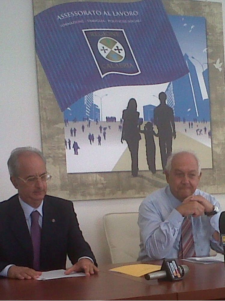 Flop degli asili domiciliari, la Regione riaprirà il bando