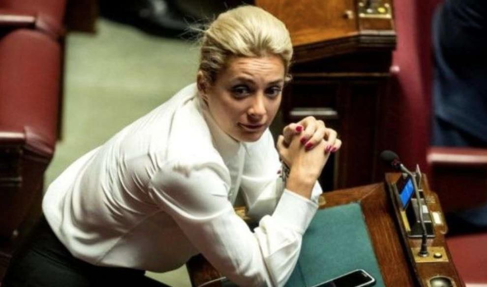Positiva anche Marta Fascina. La compagna di Berlusconi