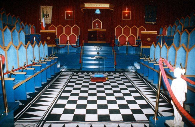 Lo "Stato parallelo" che aiutò Matacena e Dell'Utri a "sparire"