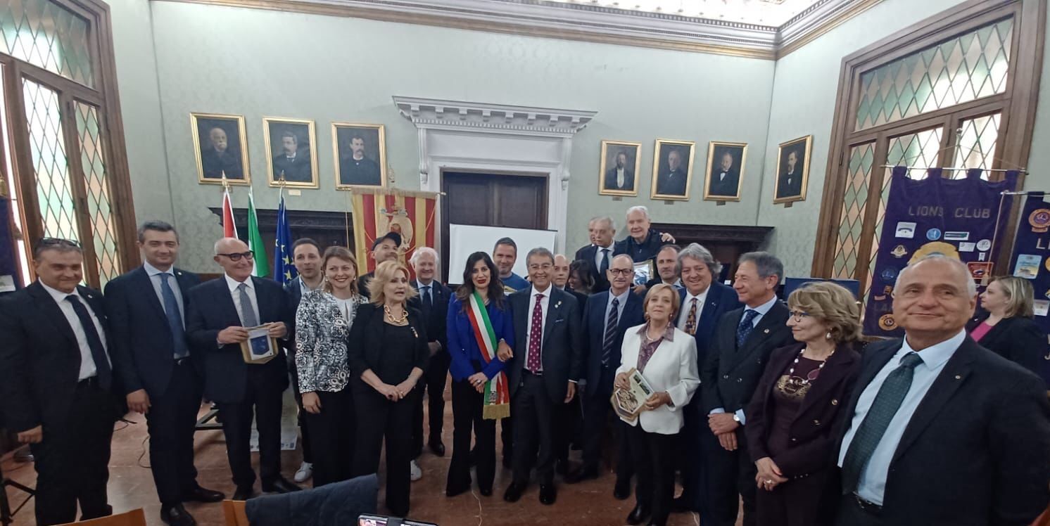 Catanzaro, premiate le eccellenze del territorio nelle professioni e nelle arti