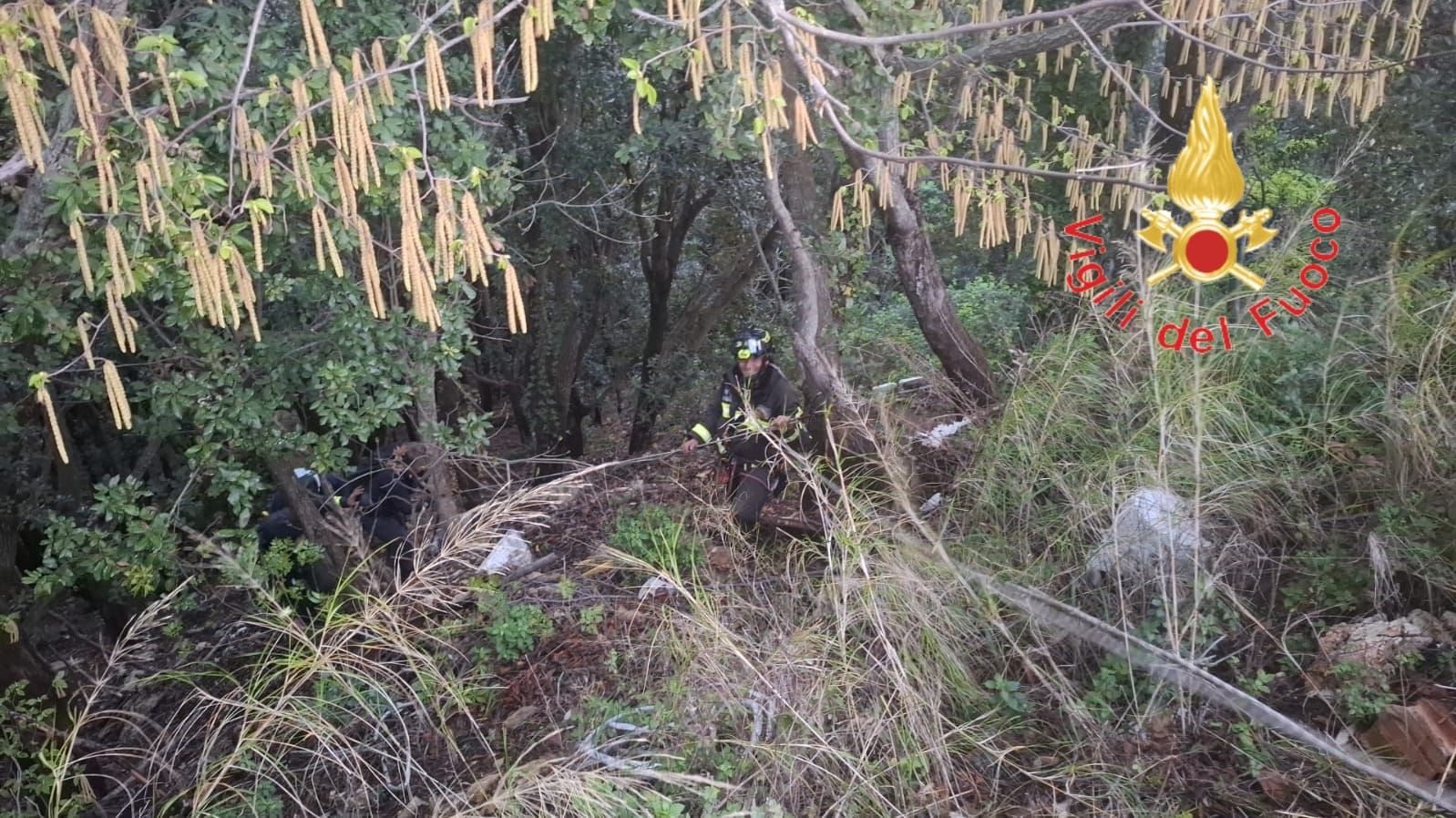 Perdono l’orientamento durante un’escursione, soccorsi coniugi tedeschi a Lamezia – FOTO