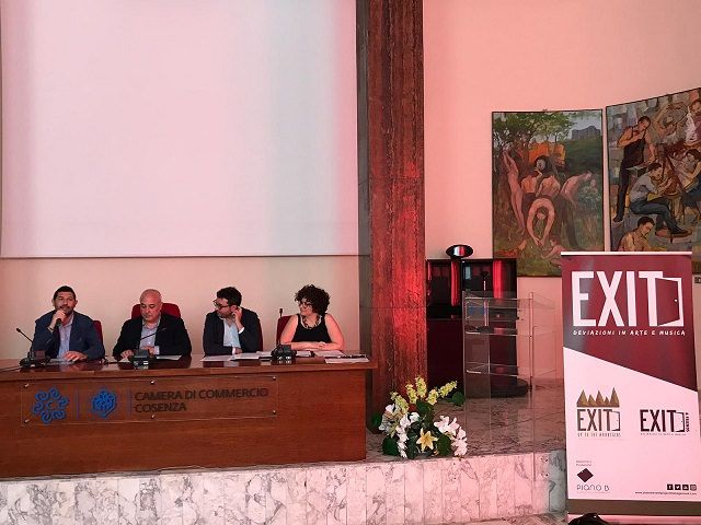 "Transumanze", i turisti a passeggio nel parco della Sila