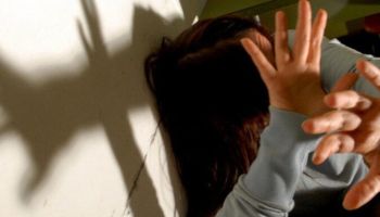 Maltrattava la moglie davanti alla figlia: sorveglianza speciale per un 50enne lametino