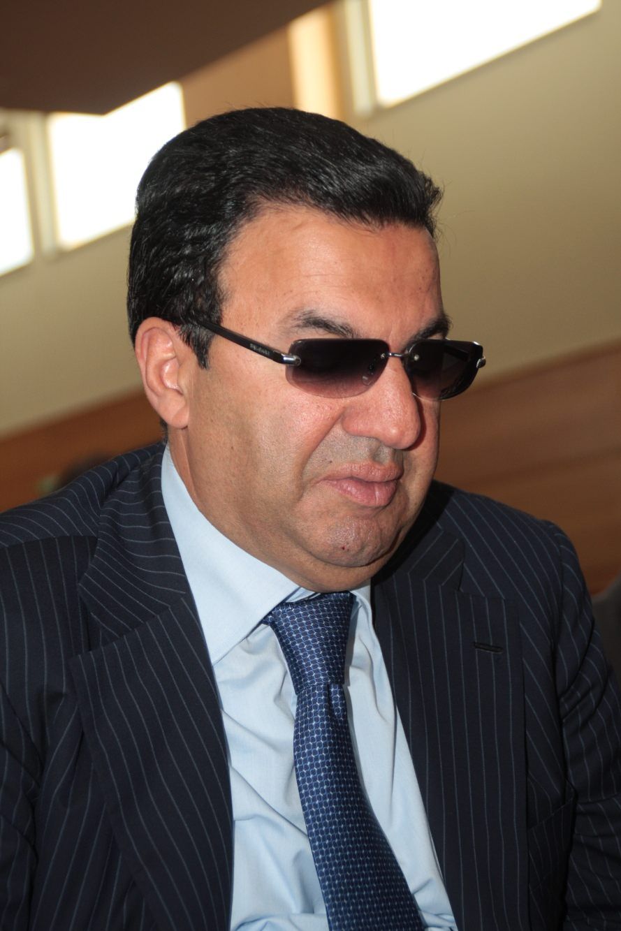 IN EDICOLA | Il filo rosso del senatore