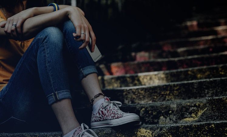 Blue whale, 16enne cosentino istiga una coetanea al suicidio