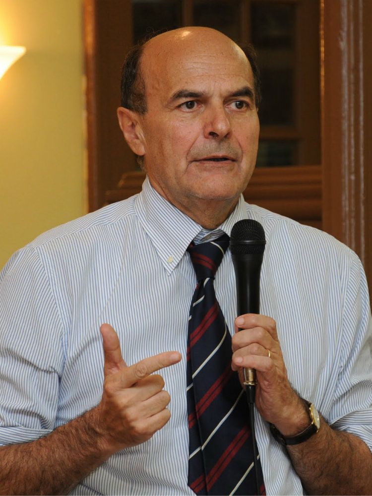 Allarme Svimez, Bersani riparte da Lamezia