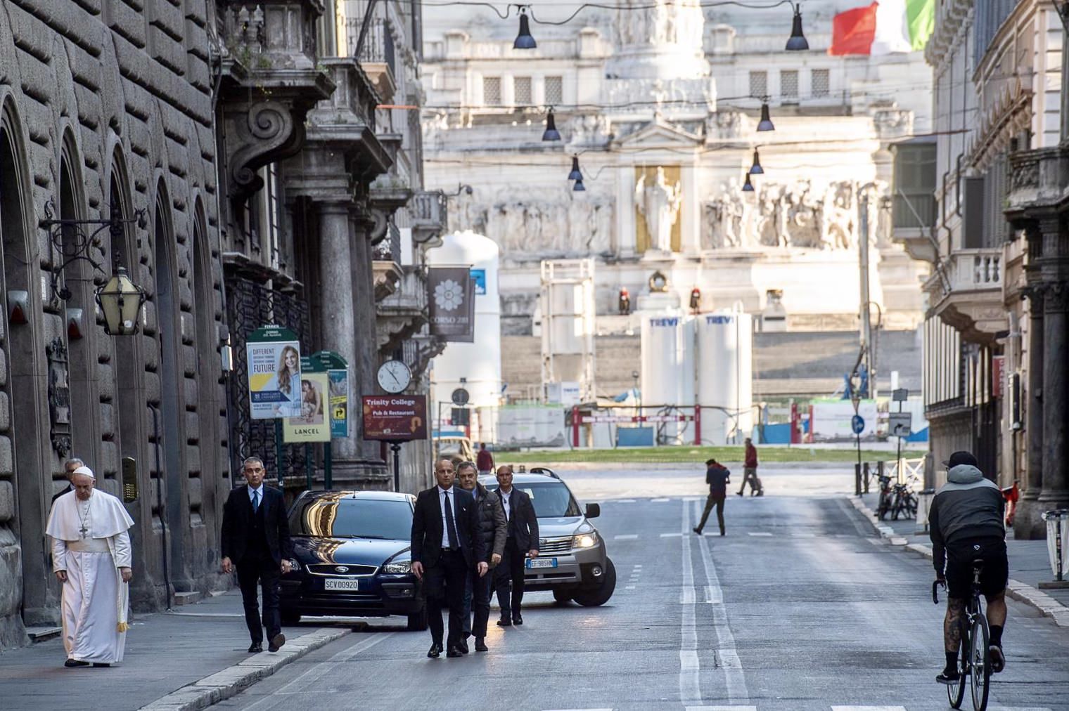 «Un gesto enorme, nella sua semplicità»
