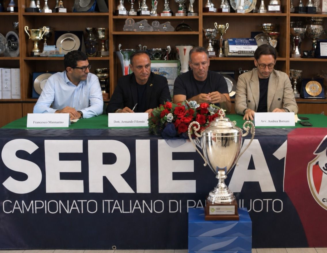 Pallanuoto, la Smile Cosenza rinuncia alla Serie A1: «Senza strutture idonee non possiamo andare avanti»