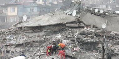 Partito da Vibo Valentia un autotreno di beni essenziali destinati a Siria e Turchia