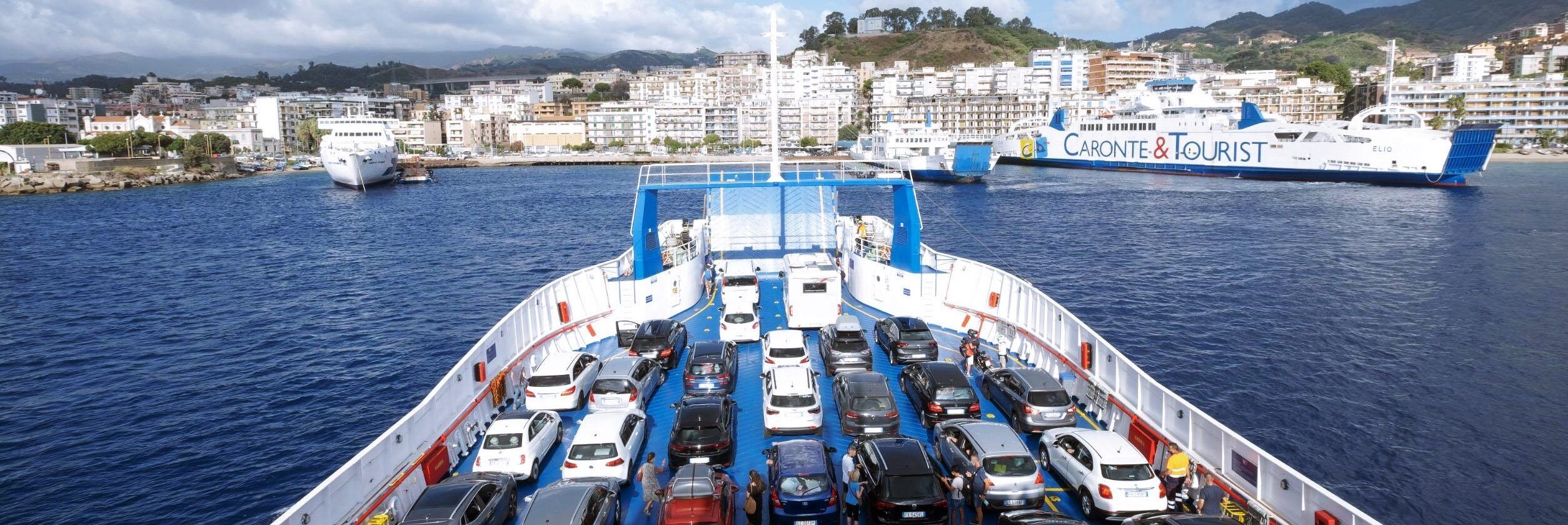 Corriere con 4 chili di cocaina arrestato nel porto di Messina