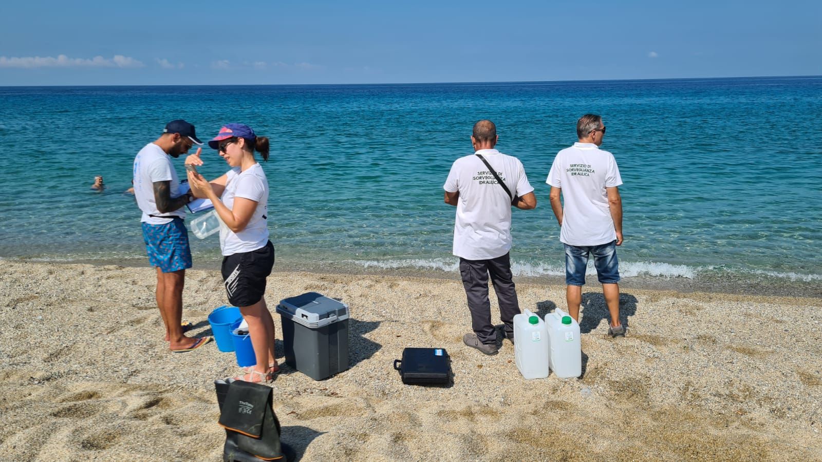 San Ferdinando, svolte nuove analisi in mare: «Migliora la qualità delle acque»
