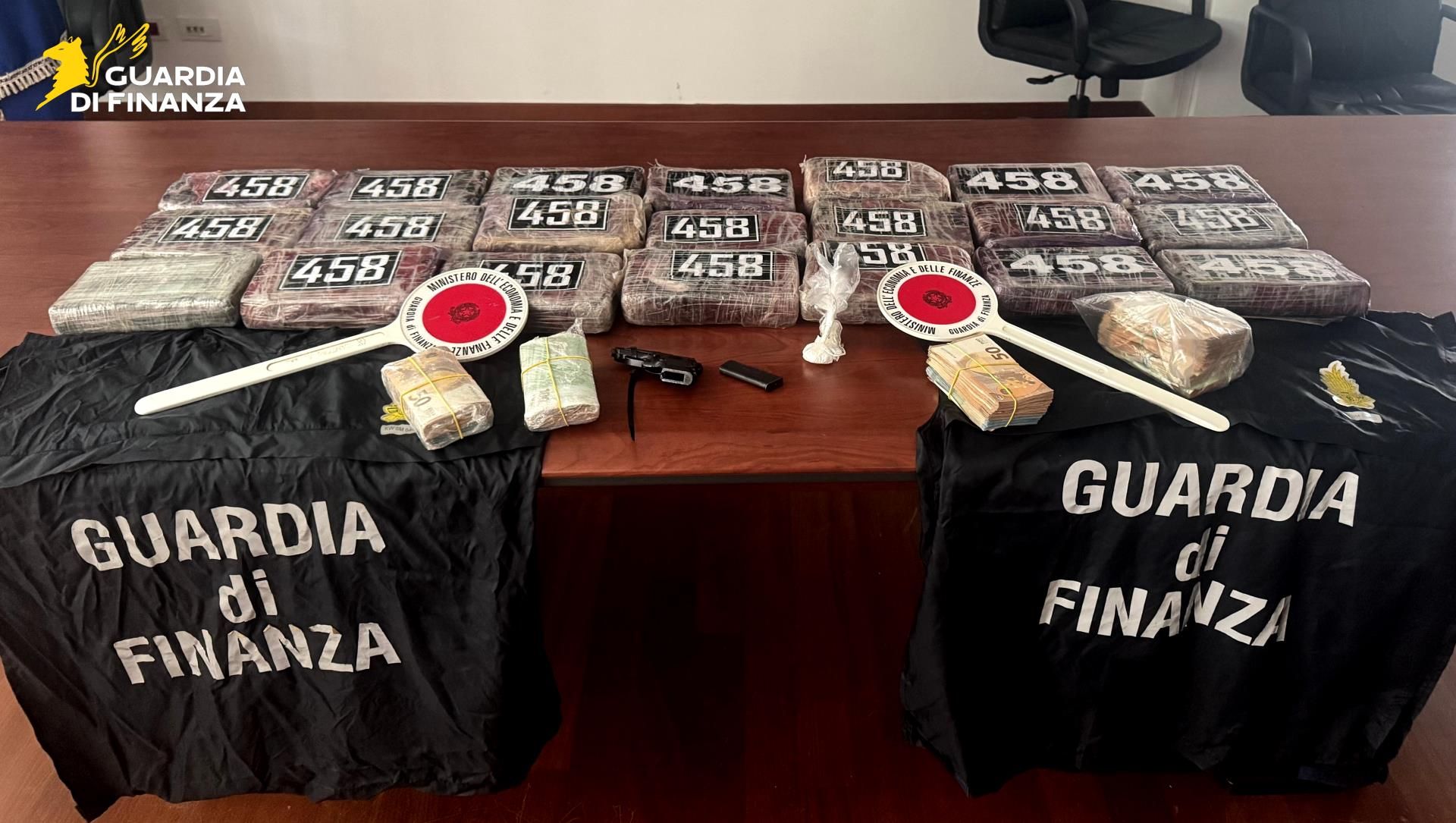 Blitz antidroga, sequestrata cocaina per 2,5 milioni di euro