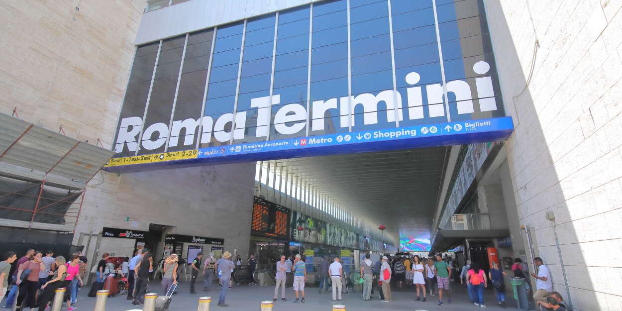 Rapina un negozio a Termini e aggredisce i carabinieri, arrestato 53enne di Cosenza