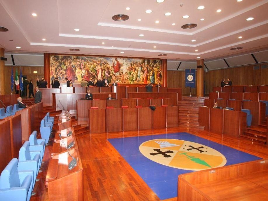 Legge elettorale, Nesci: «Il governo prenda posizione»