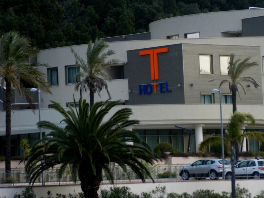 T-Hotel, il Riesame rinvia gli atti alla Procura