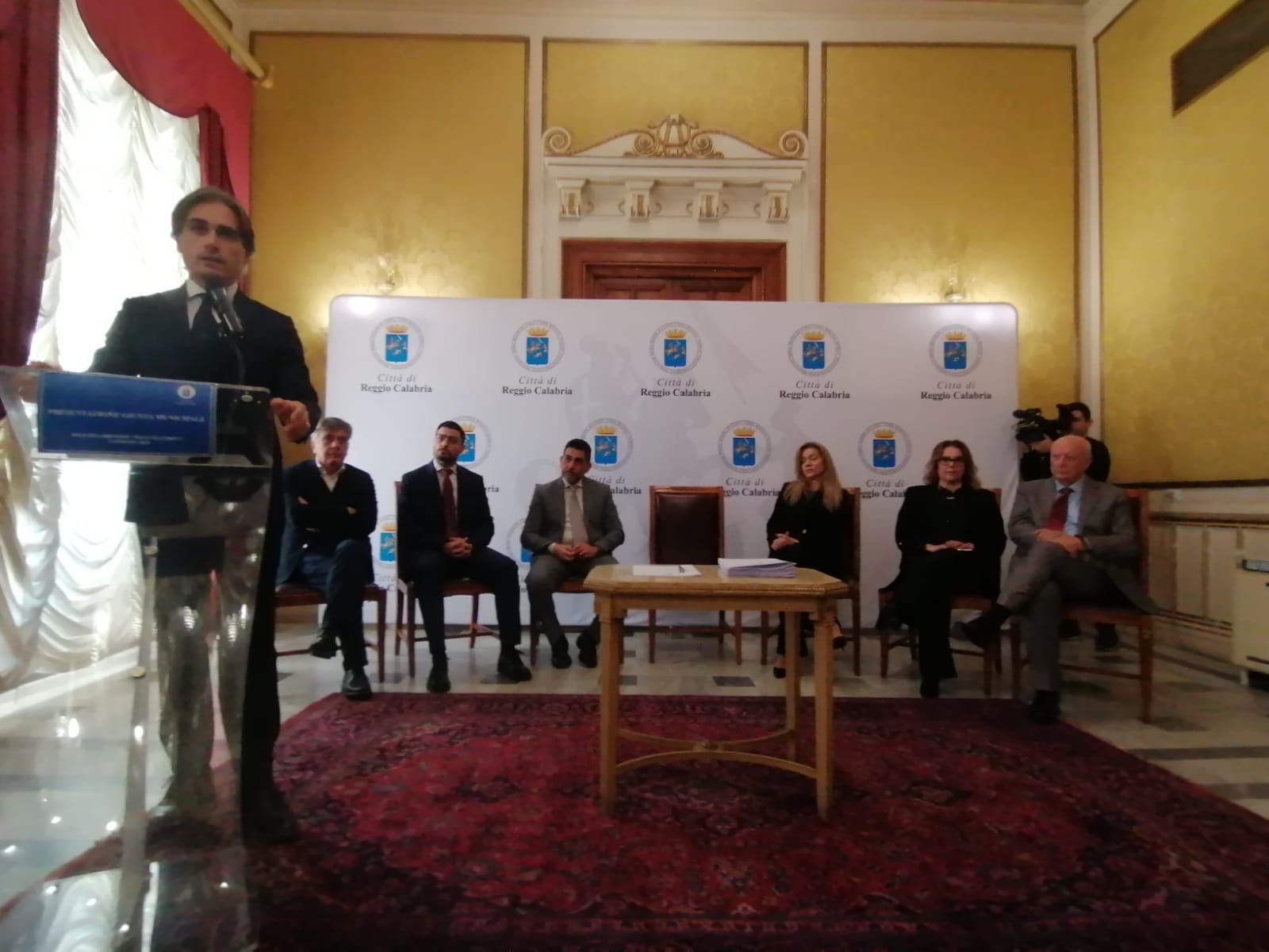 Reggio Calabria, il quadro si rasserena. Falcomatà al Pd: «Vediamoci al più presto»