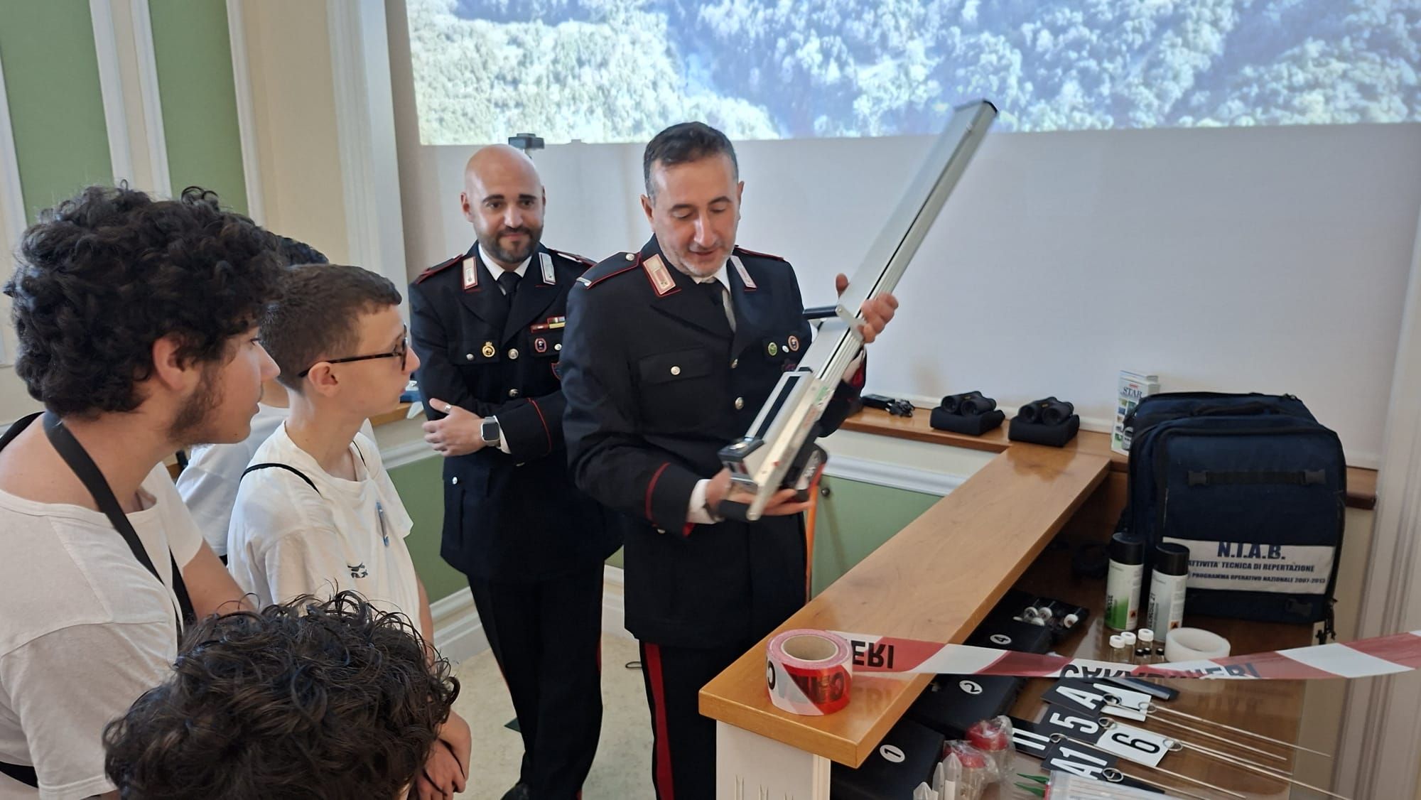 Reggio Calabria, giovani, ambiente e tecnologia: successo per l’evento al Comando Forestale
