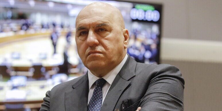 Morto a Castrovillari un militare di 41 anni. Il cordoglio di Crosetto e Occhiuto