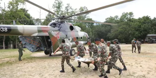 Sale a 165 il bilancio delle vittime tra Nepal e Cina: centinaia i dispersi