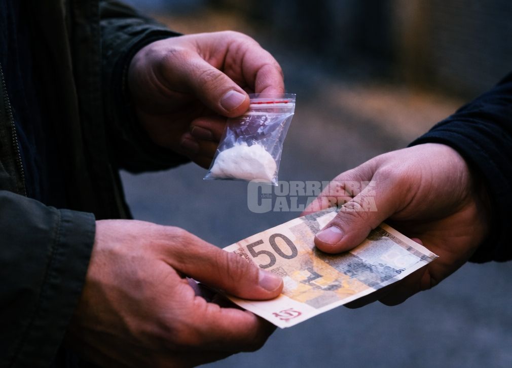 Droga nel Reventino, lo spaccio a “filiera corta” nel silenzio del lockdown – NOMI