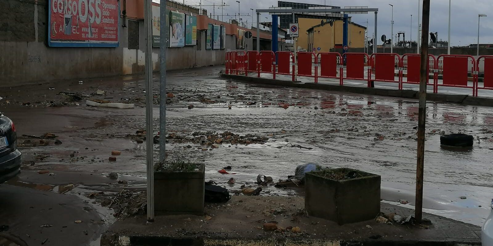 Maltempo, nubifragio si abbatte sullo Stretto: disagi e allagamenti a Reggio e Villa