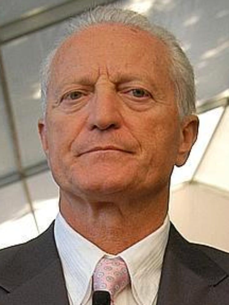 Versace: «Sfiduciare il governo, l`alternativa c`è»