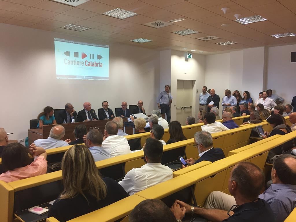 “Cantiere Calabria”, Oliverio esalta l’asse Governo-Regione – VIDEO